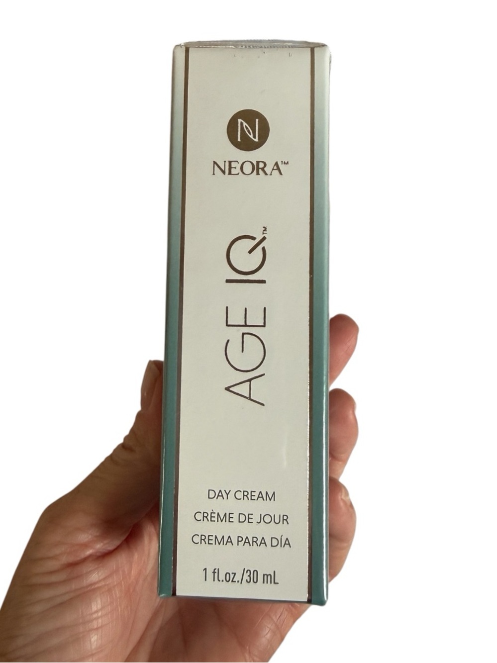 Neora AGE IQ NIB Day Cream - 1 fl oz/30ml